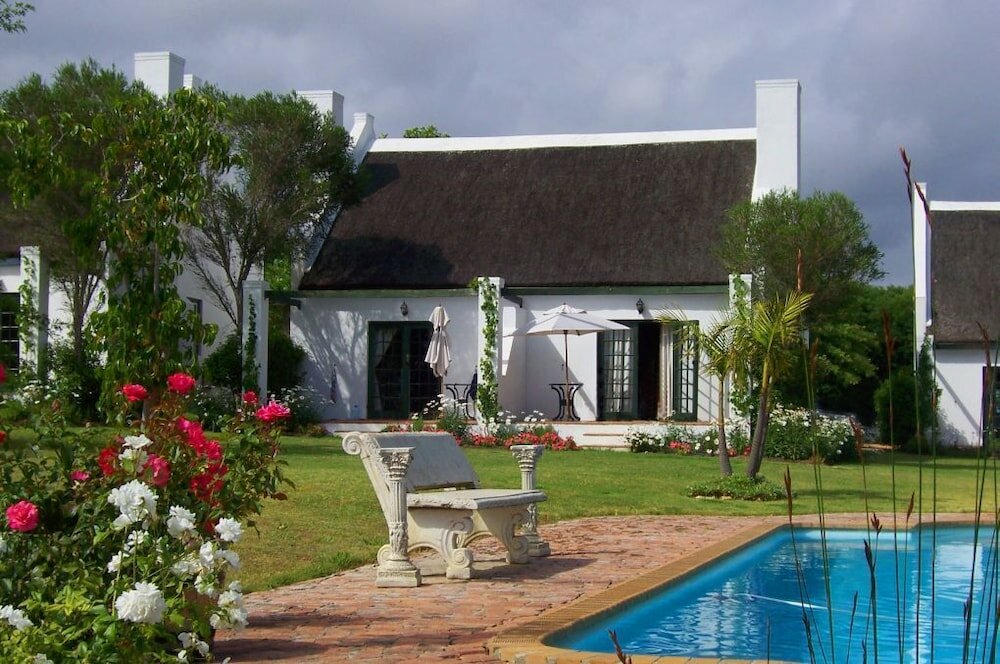 Фото Bellevue Manor Guest House & Wellness SPA Retreat