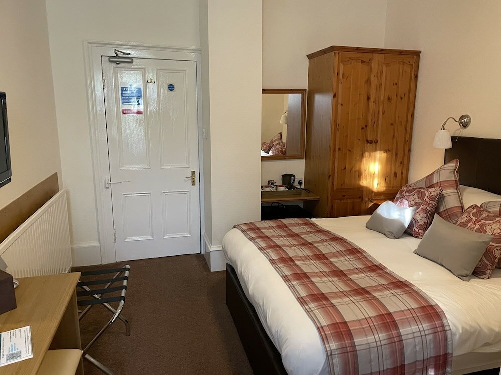 Фото Royston Guest House