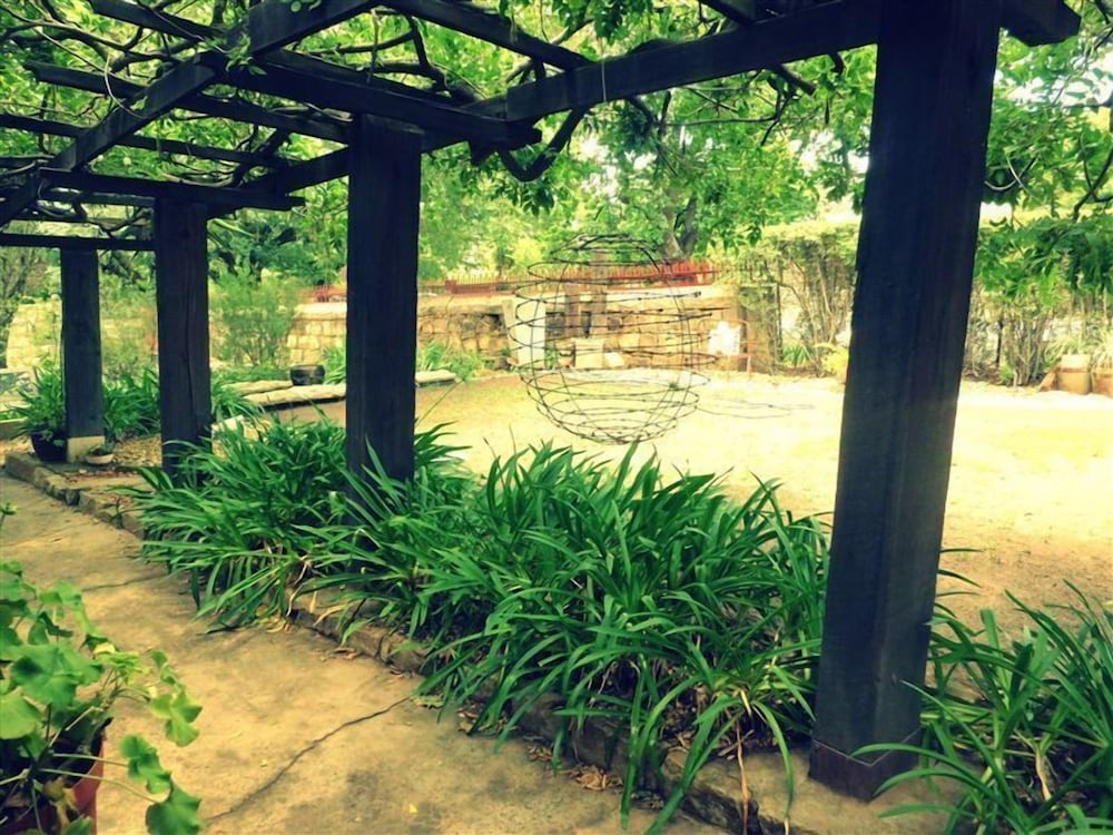 Фото Top House Bed & Breakfast