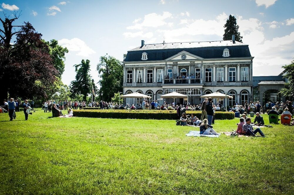 Фото Buitenplaats Vaeshartelt