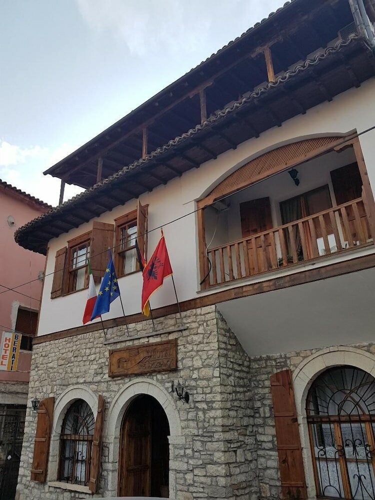 Фото Hotel Berati