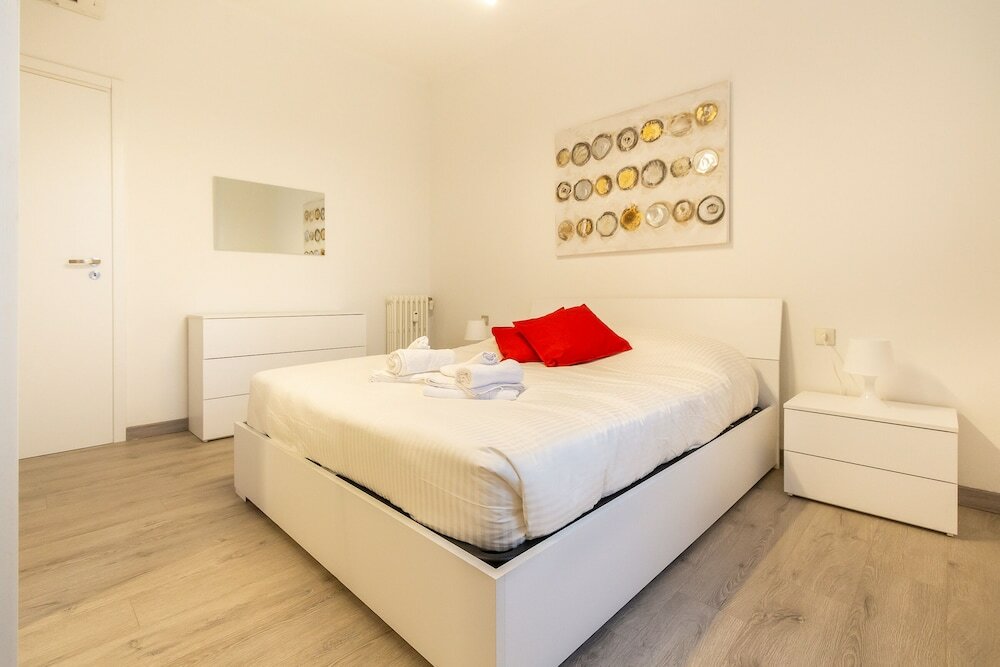 Фото Bright 1 Bedroom near Mm1