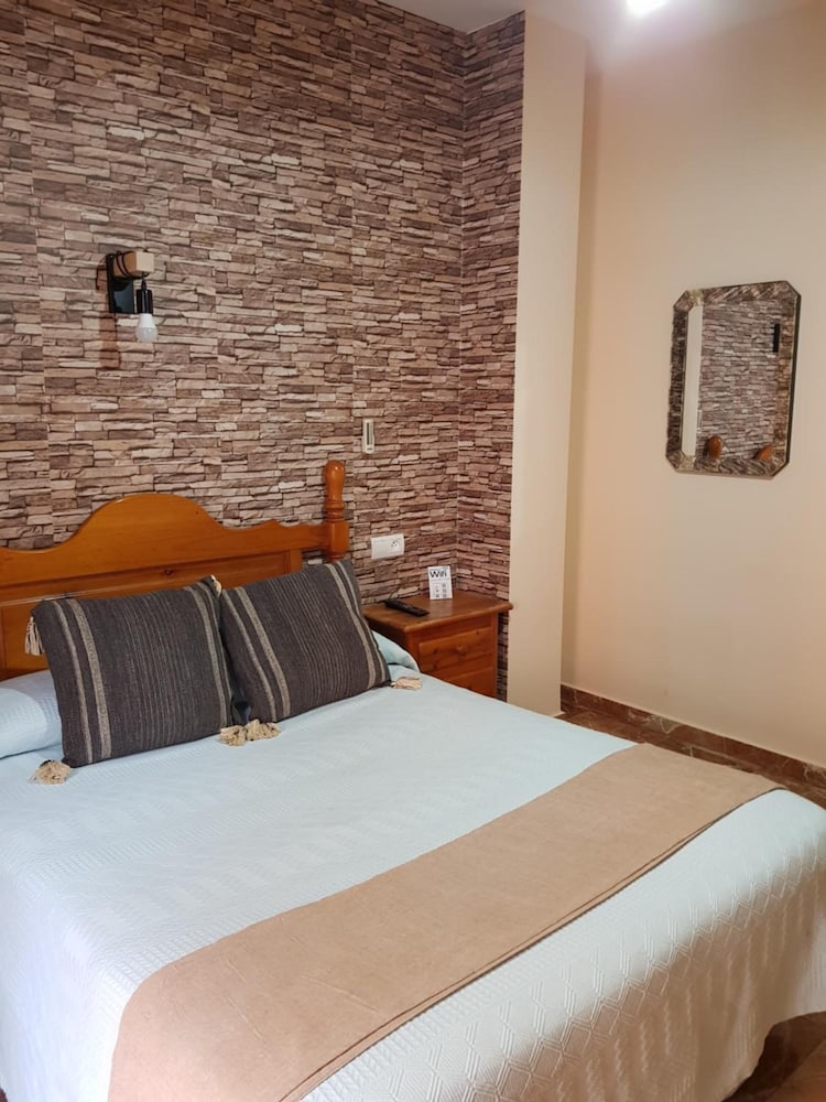 Фото Pensión La Vega