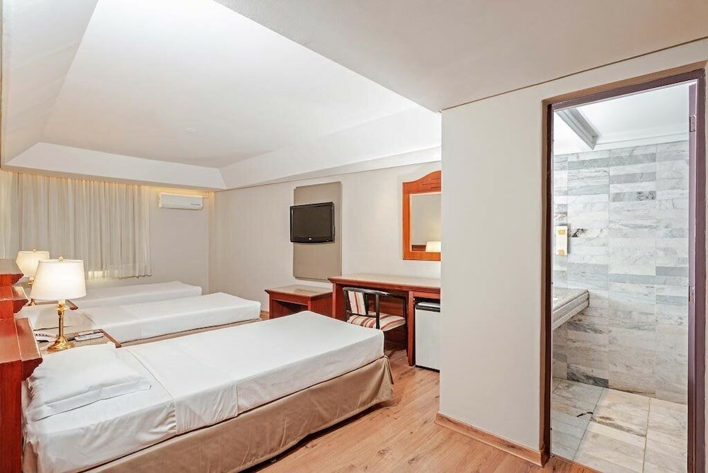 Фото Rede Andrade Braz