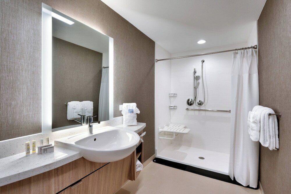 Фото SpringHill Suites by Marriott El Paso Airport