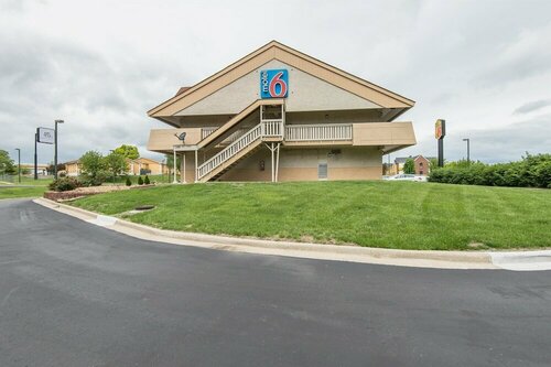 Гостиница Motel 6 Overland Park, Ks в Оверлэнд Парк