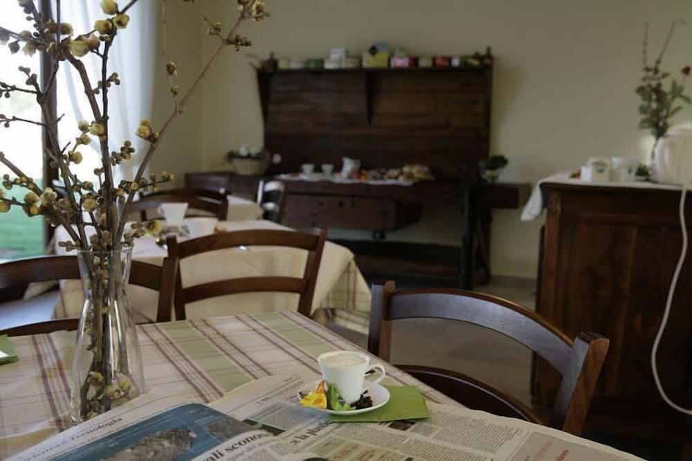 Фото Otto Ducati d'Oro