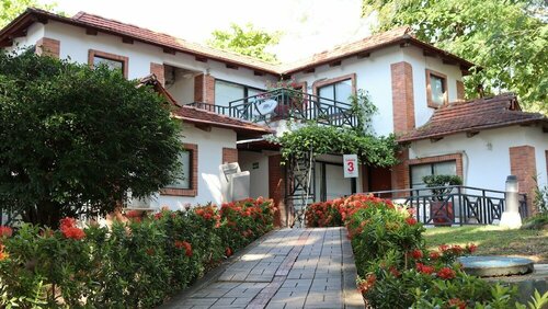 Гостиница Hotel Girardot Resort On Vacation в Хирардоте