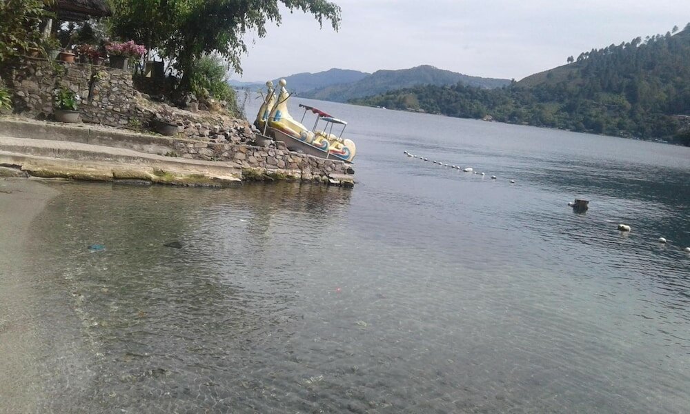Фото Pandu Lakeside Hotel Parapat - Toba Lake