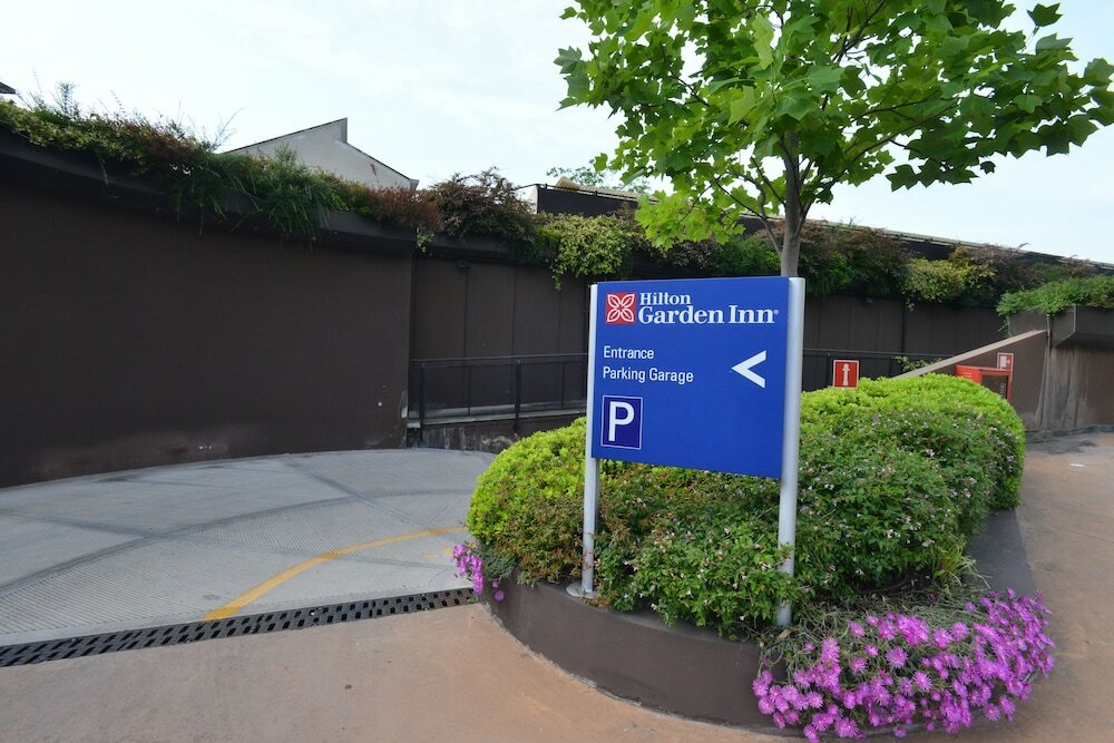 Фото Hilton Garden Inn Milan North