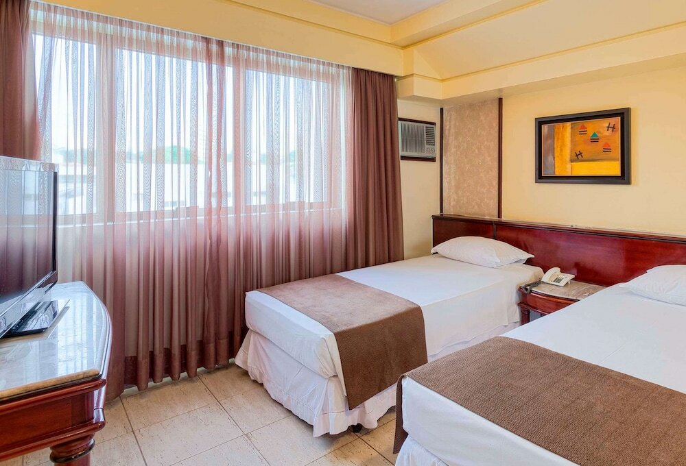 Фото Golden Tulip Goiania Address