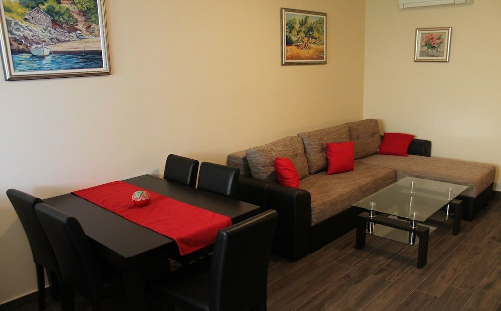 Фото Apartments Logoš Cavtat