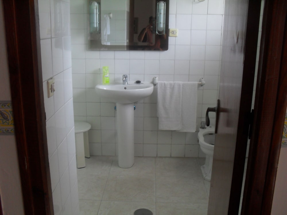 Фото Hostal Escandinavia