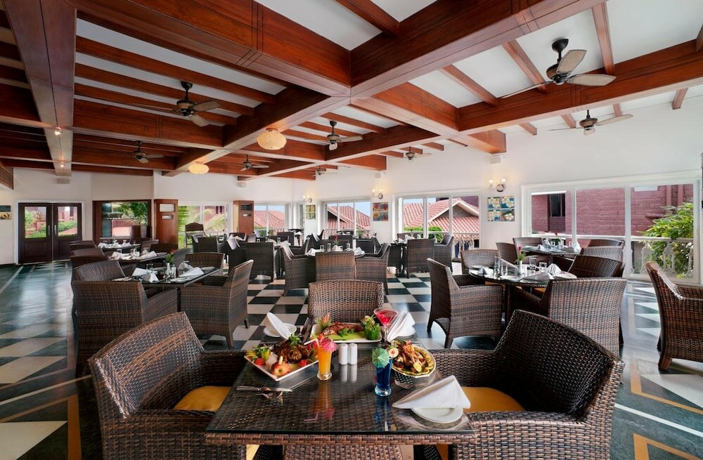 Фото Mayfair Heritage, Puri