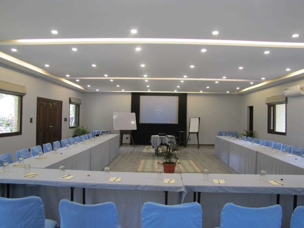 Фото WelcomHeritage Tarangi Ramganga Resort, Corbett