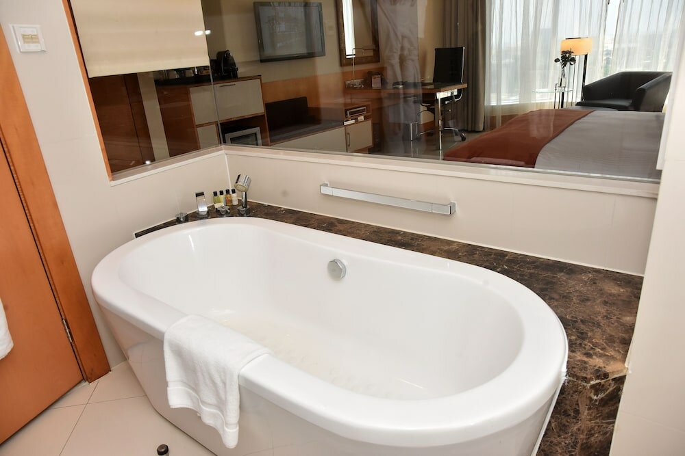 Фото Lagos Continental Hotel