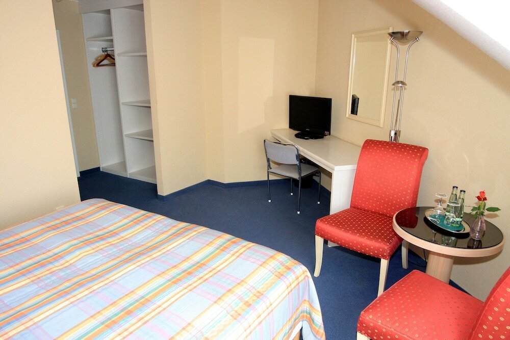 Фото Hotel Ilmenauer Hof