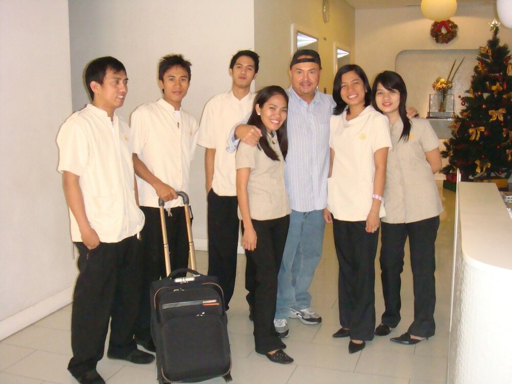 Фото RedDoorz Plus @ Poblacion Makati