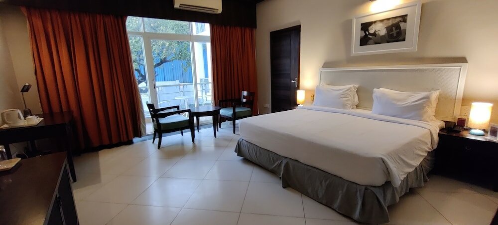 Фото Living Room by Seasons Hotels