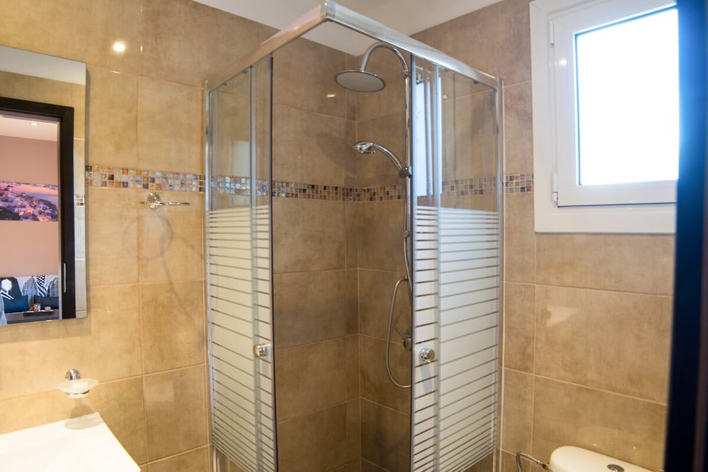 Фото Sunset Apartments near Athens Airport