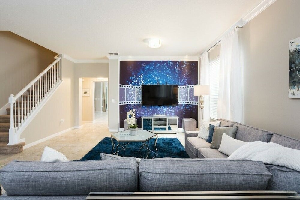 Фото Amazing 6 Bedroom House