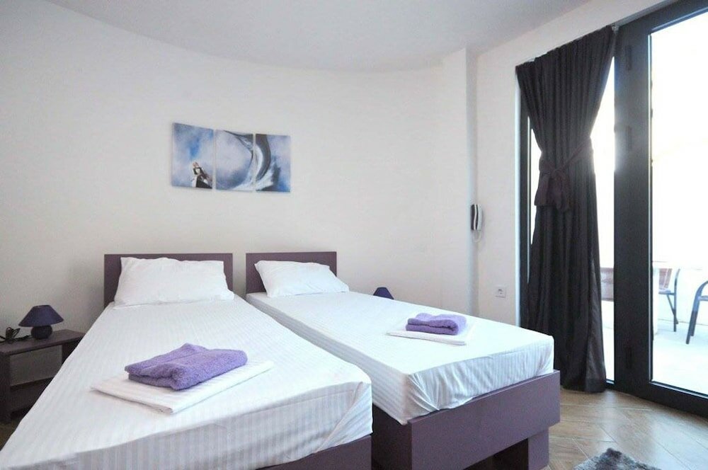 Фото Apartments Jadranski Biser