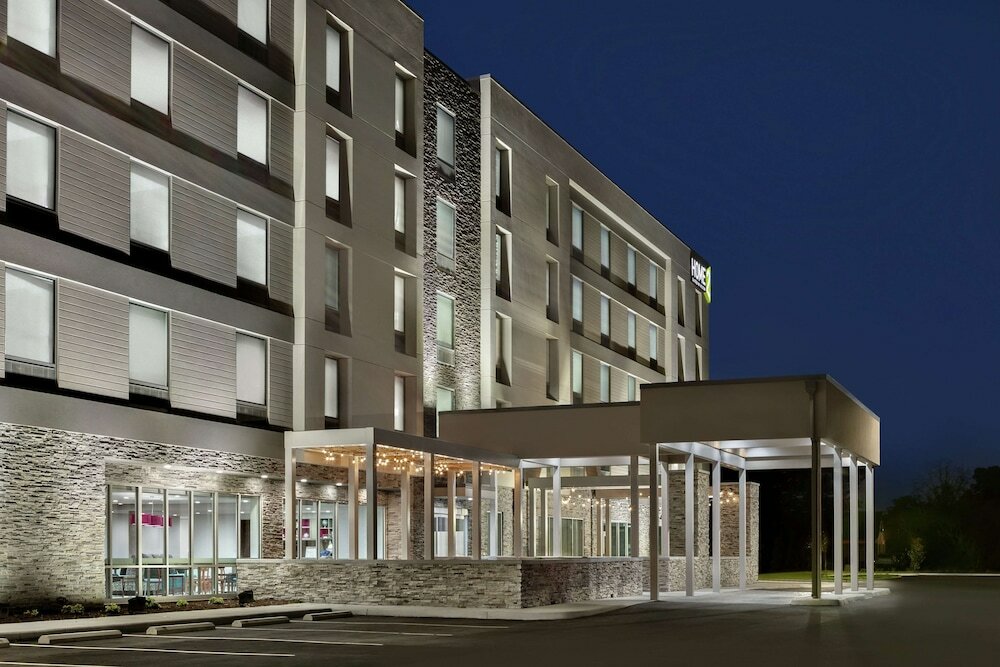 Фото Home2 Suites by Hilton Norfolk Airport