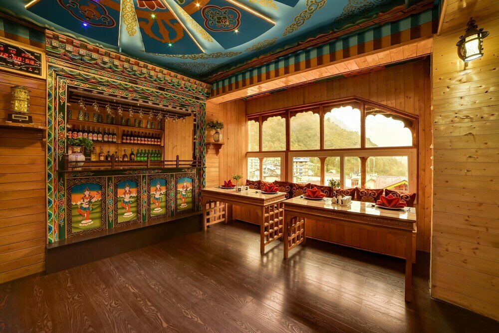 Фото Summit Panghen Metok Hotel