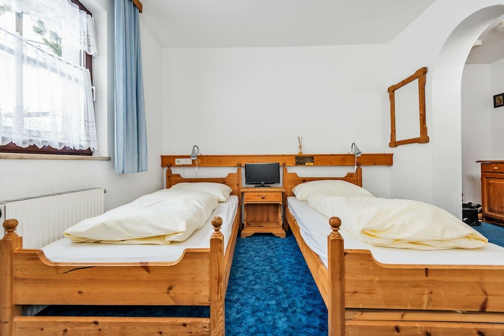 Фото Hotel Sylvia by Skinetworks