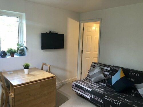 Гостиница 2 bedroom Apartment Heathrow Airport в Лондоне