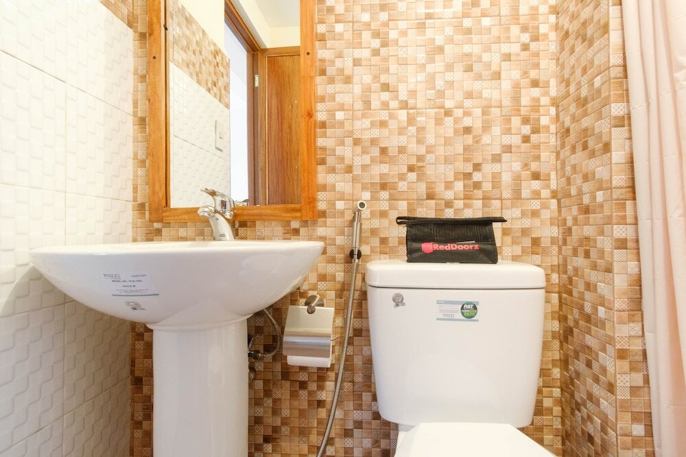 Фото RedDoorz Plus near Johnson and Johnson Paranaque