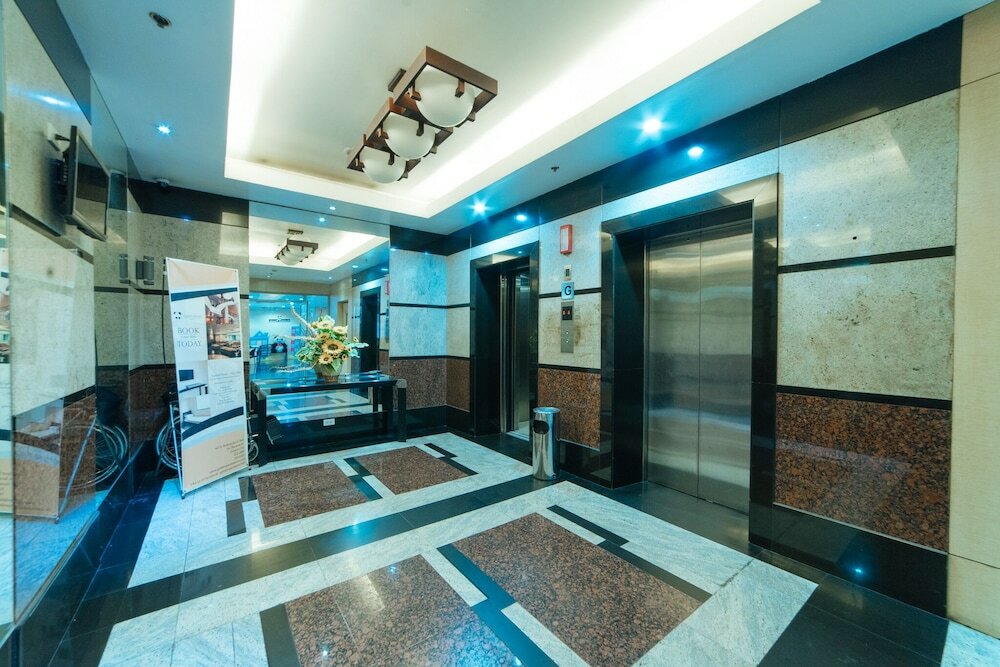 Фото RedDoorz Plus @ E Rodriguez Corner Banawe