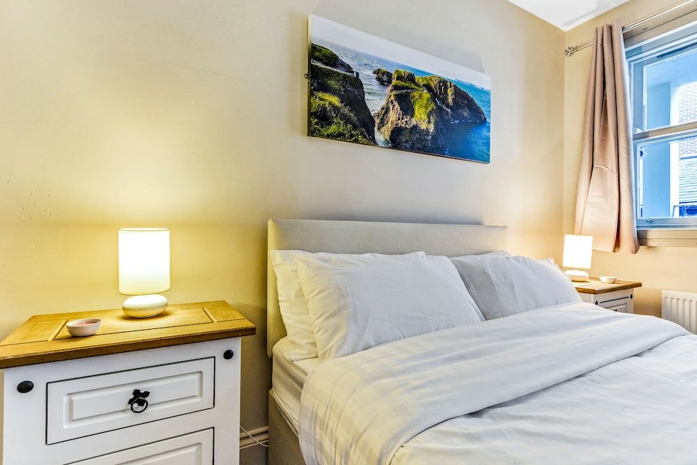 Фото The Ship's Key Aparthotel