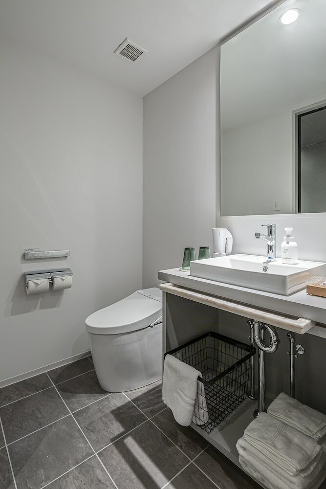 Фото Tsugu Kyoto Sanjo by The Share Hotels