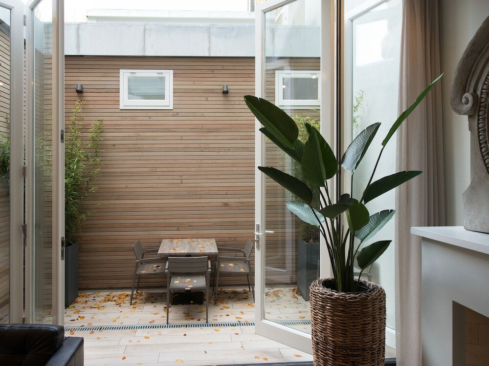 Фото BizStay Park Central Executive