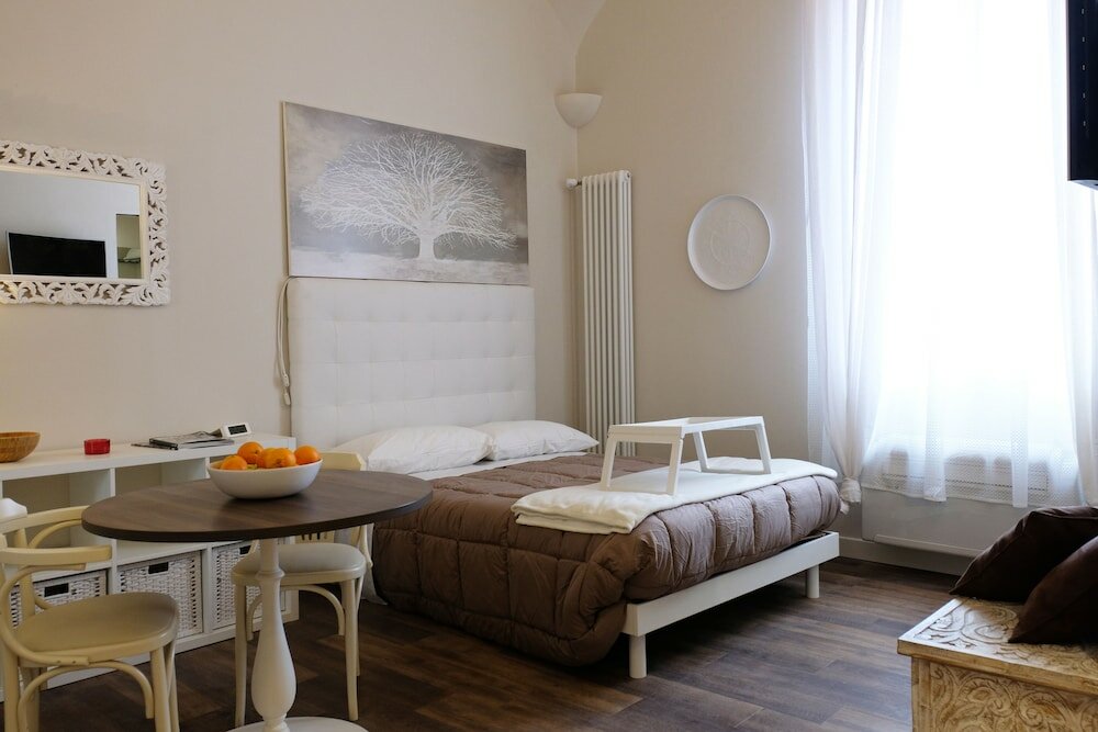 Фото Charming Studio Casa Emilia