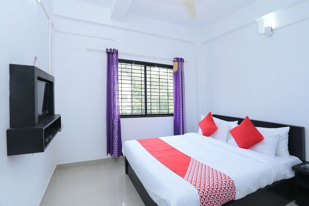 Фото Oyo 17186 Sunshine