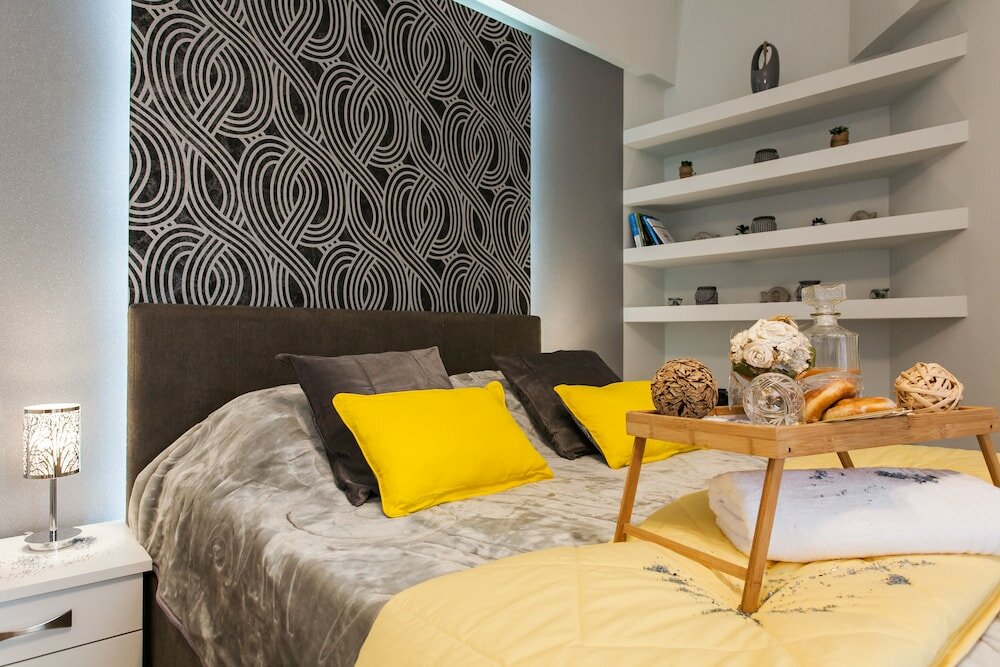 Фото High Class Huge Central Apartment