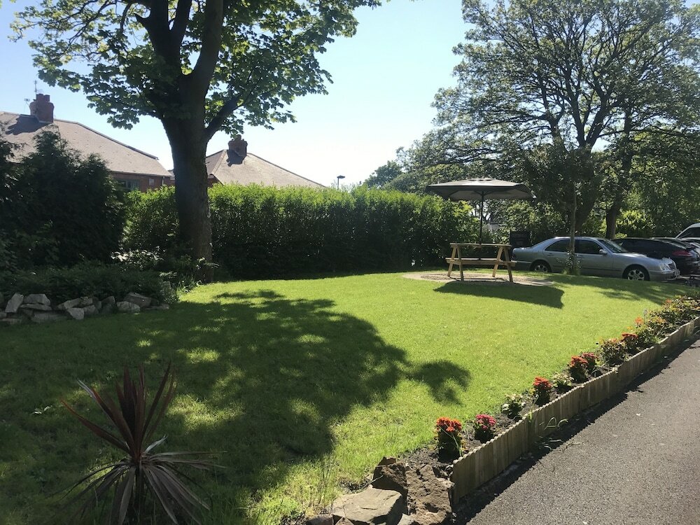 Фото Clifton House Hotel