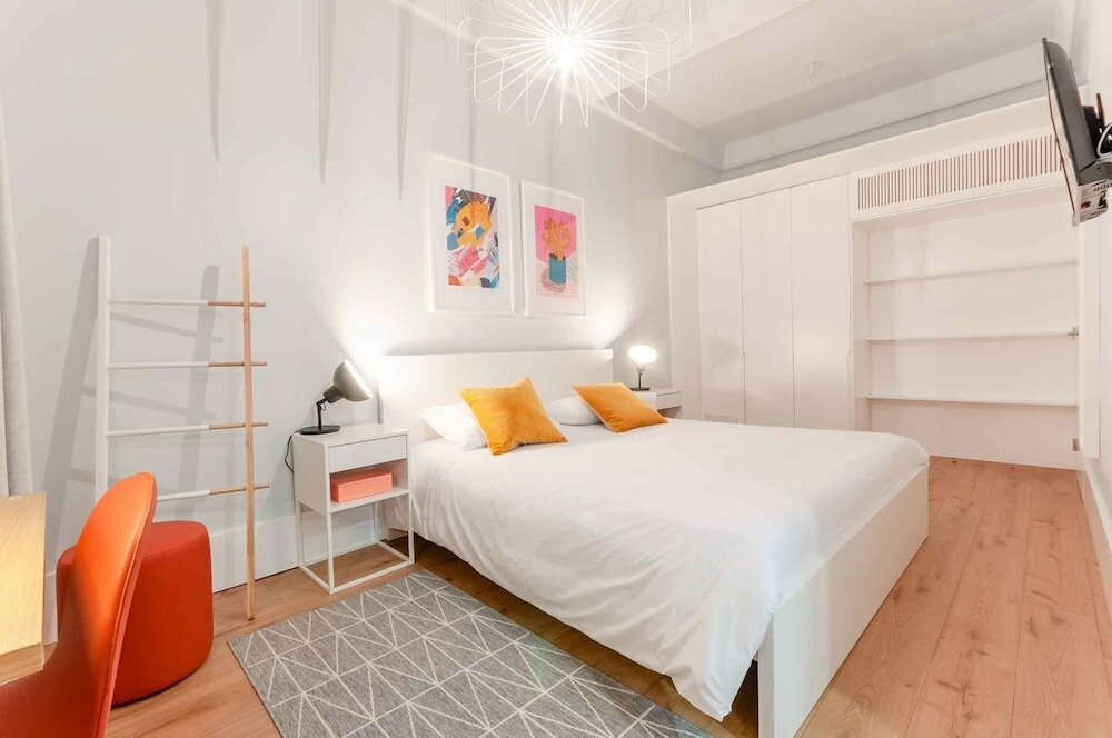 Фото Nlc Rooms & Suites