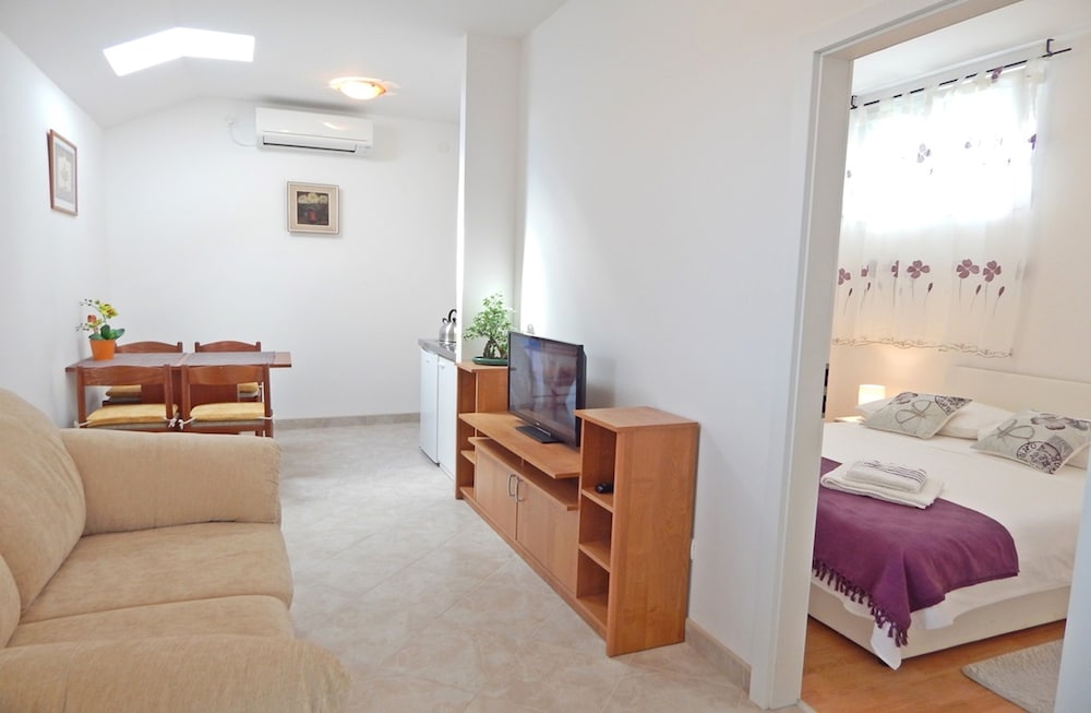 Фото Apartments Moni