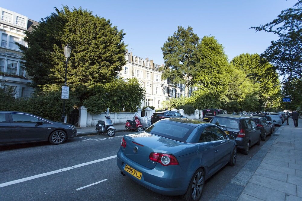Фото Shopping Centre and Cinema Atmosphere