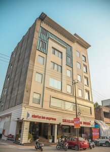 Гостиница Bharawan Clarks Inn Express