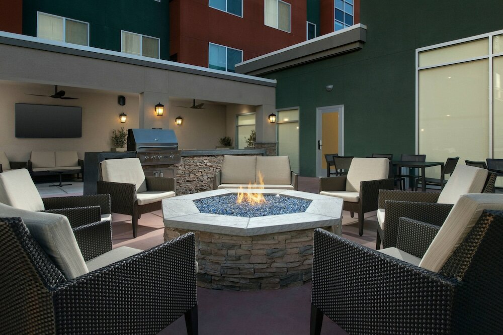 Фото Residence Inn by Marriott Modesto North