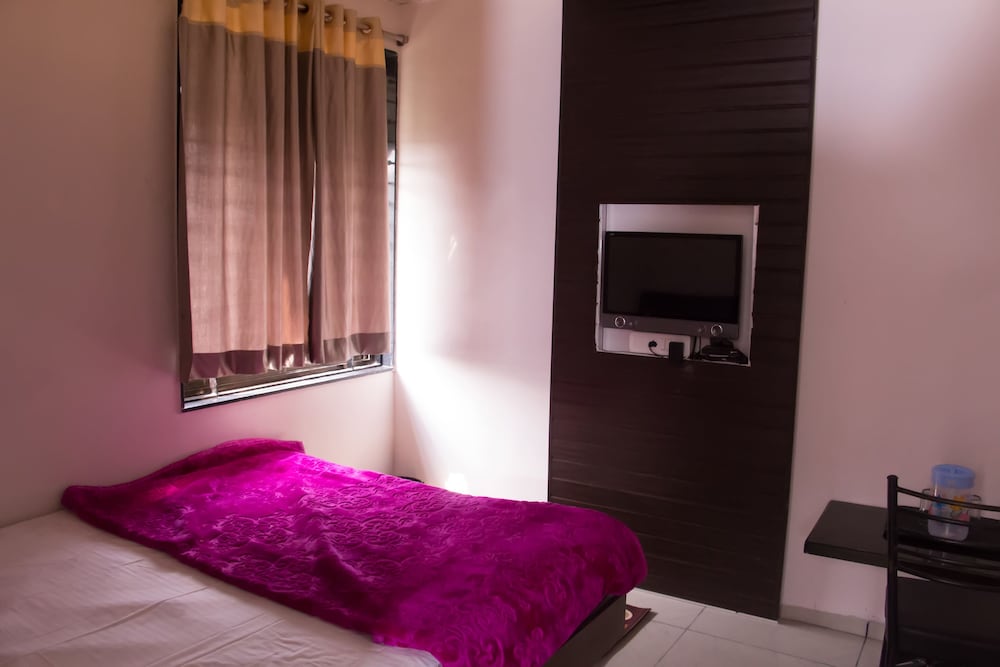 Фото Hotel Shree Palace & Restaurant