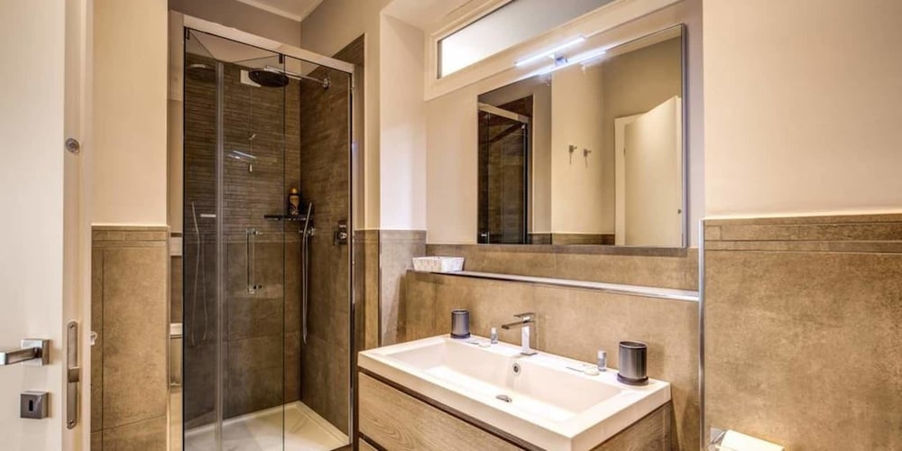 Фото The Dome 3 bedroom apartment