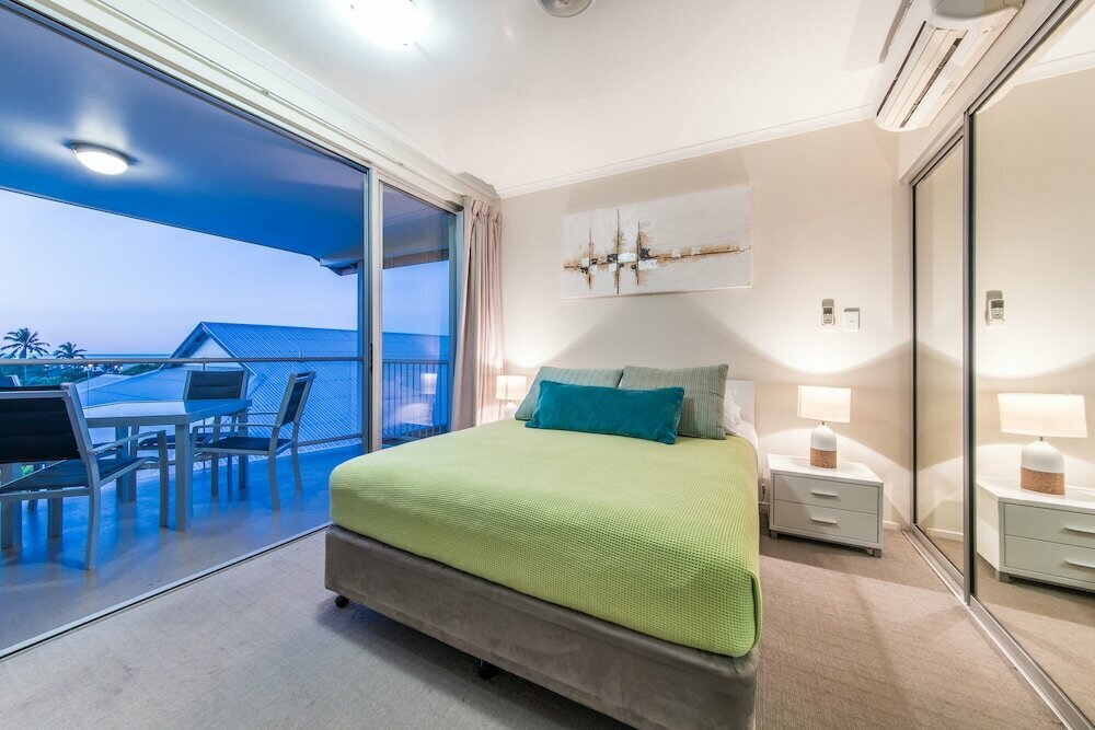 Hotel Studio 8 on Waterson, Queensland, photo