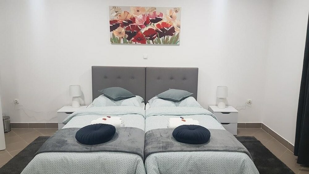 Фото Marko Airport Rooms