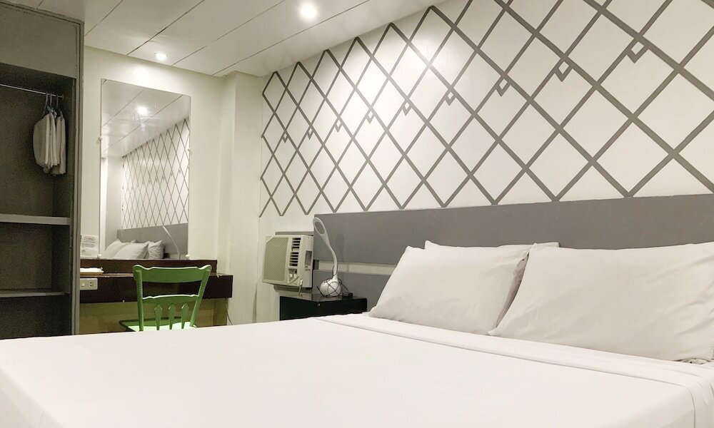 Фото Acme Inn Subic