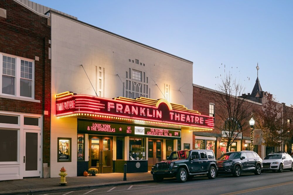 Фото The Harpeth Franklin Downtown, Curio Collection by Hilton